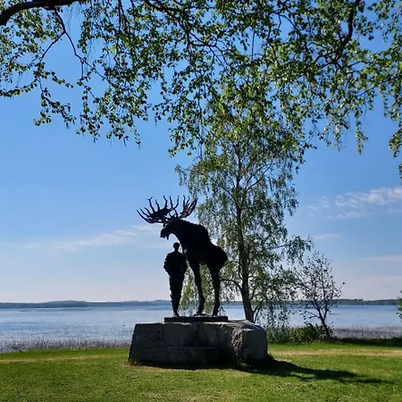 Lomayksioe C 2 Sotkamon Keskustassa *